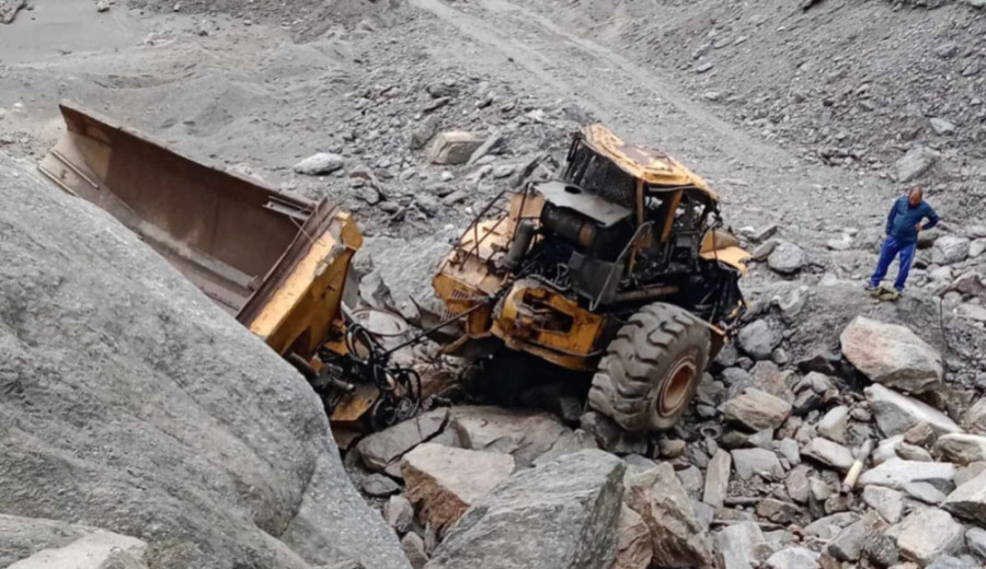 Two Indian workers dead in Sankhuwasabha tipper accident