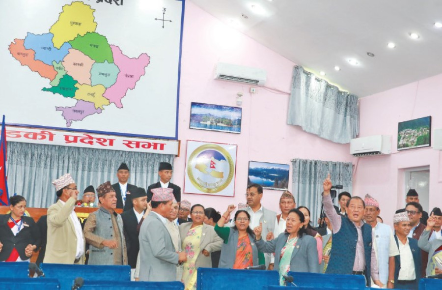 Gandaki chief minister wins trust vote with Nepal Samajbadi Party’s backing