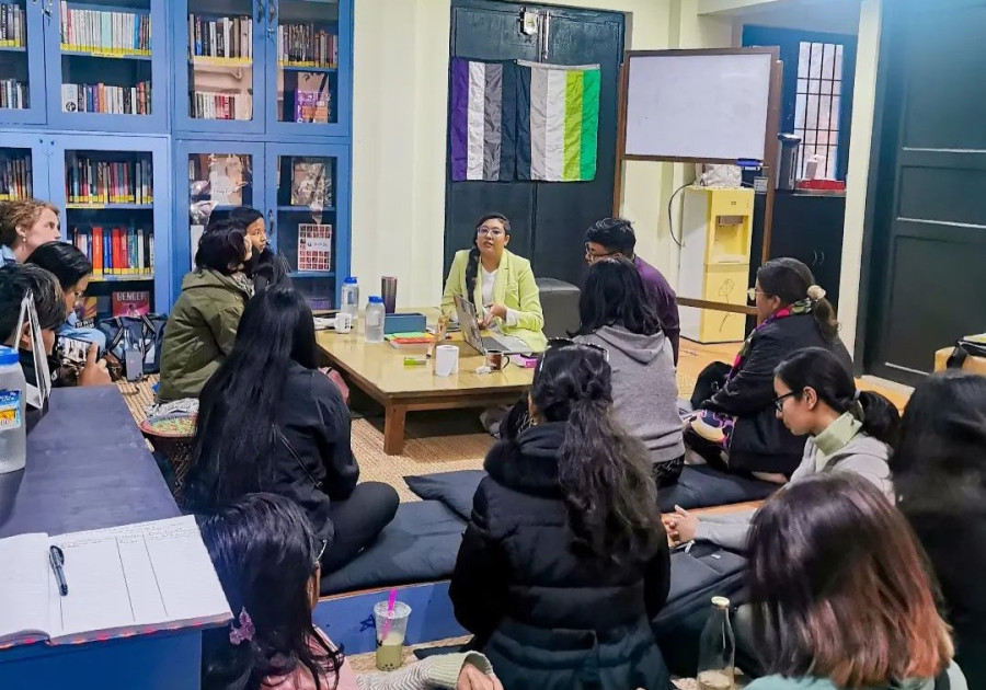 Feminist pedagogy through Junkiri