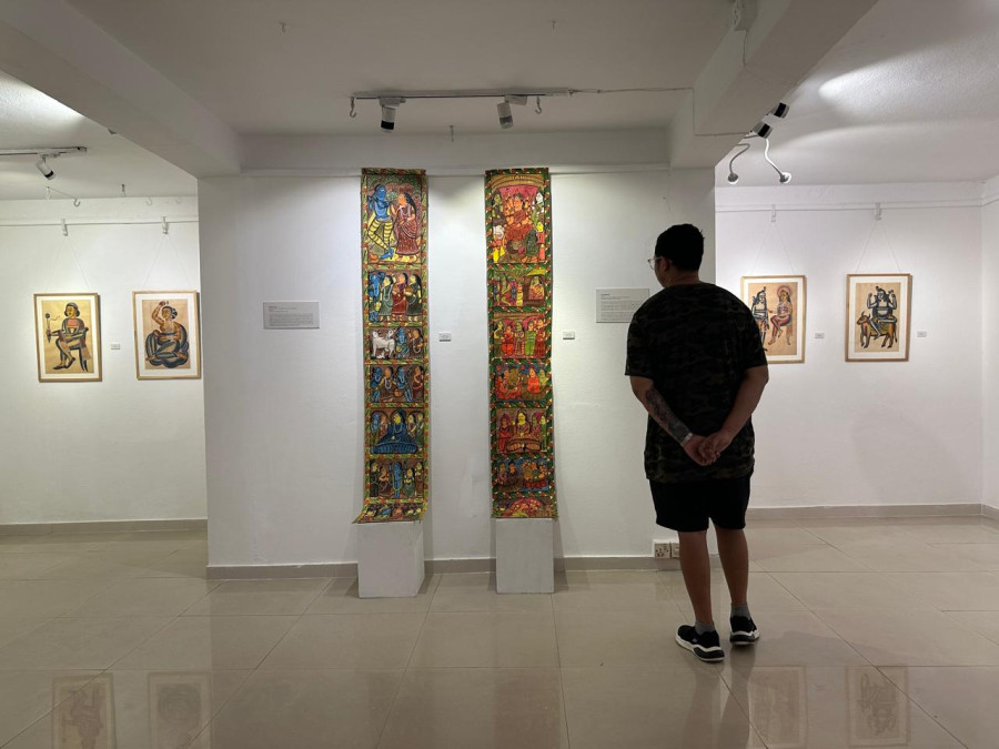 From Goddess to Bibi: Power and its portrayal in paintings