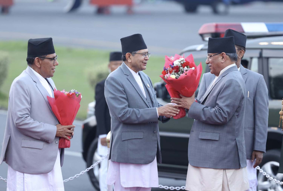 Prime Minister Dahal returns home from India