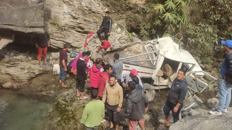 Seven killed, 12 injured in road accidents