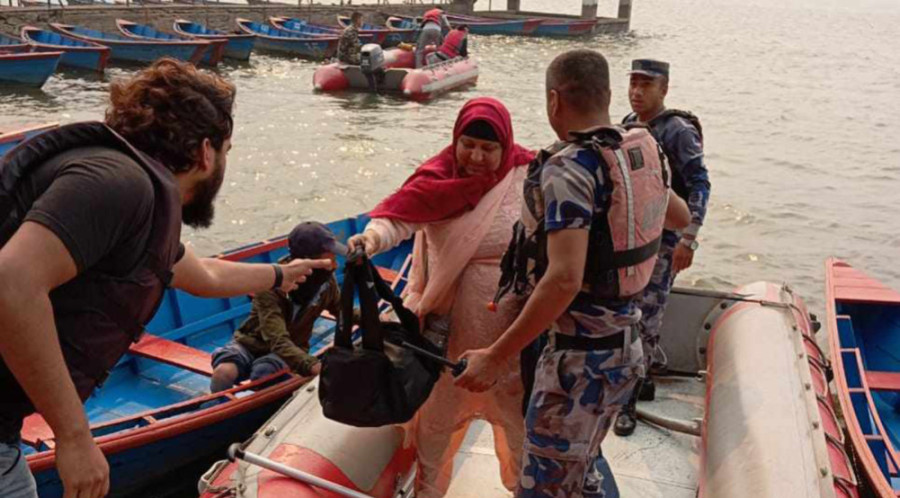 Five rescued after boat capsizes in Phewa Lake
