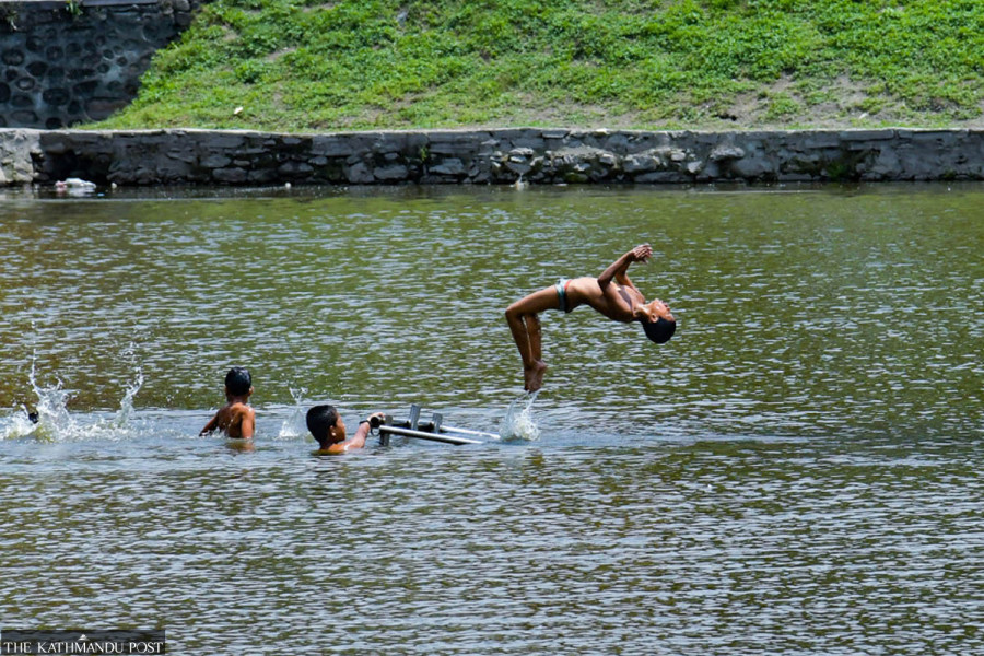 Sweltering heat causes distress across Tarai