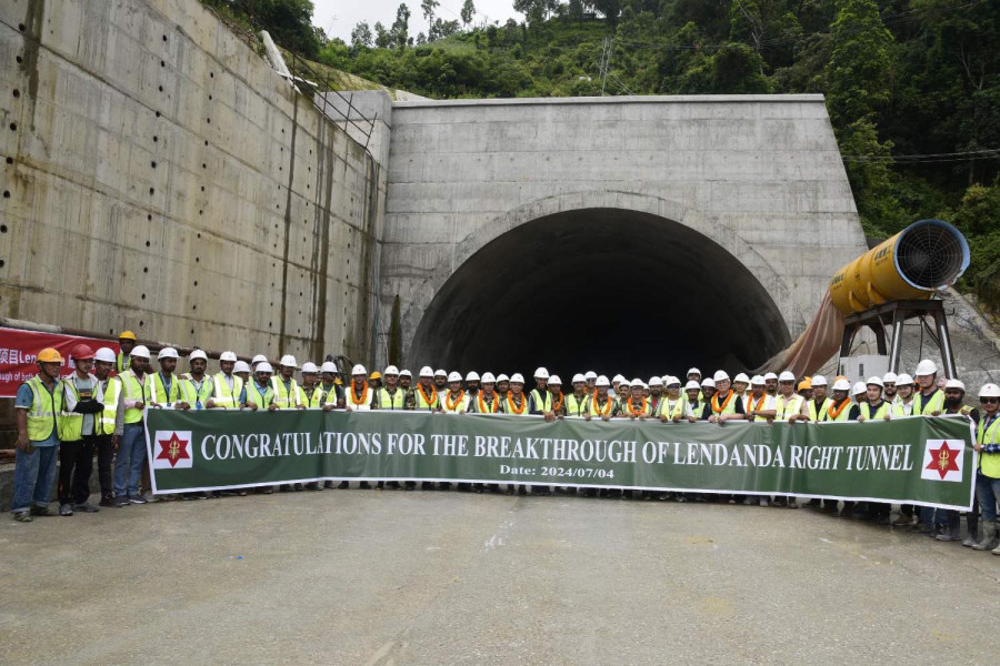 Kathmandu-Tarai expressway achieves another tunnel breakthrough