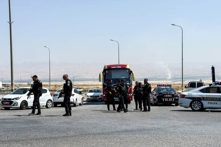 Gunman kills three Israelis near Jordan border, Israeli military says