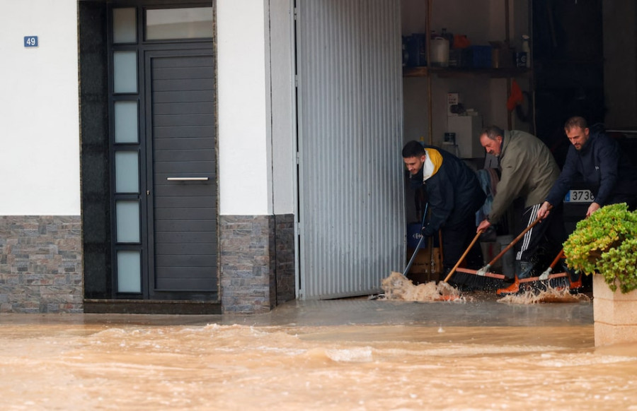 Several bodies found in flood-hit areas of southeast Spain