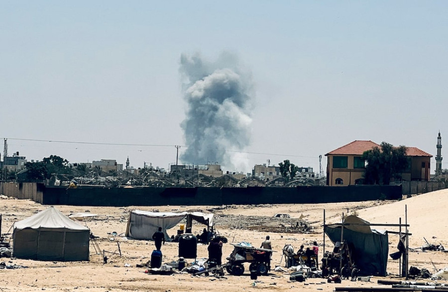 Eight Israeli soldiers killed as fighting continues in Rafah