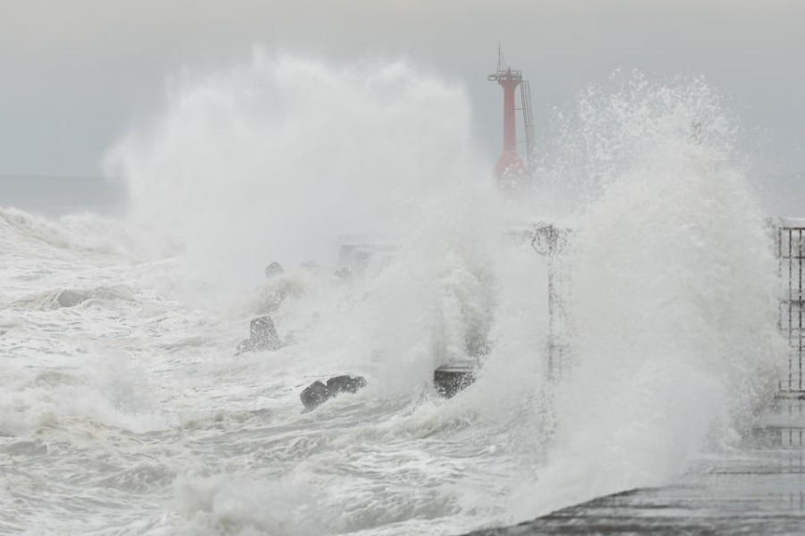 Taiwan shuts down for Typhoon Krathon, torrential rain forecast