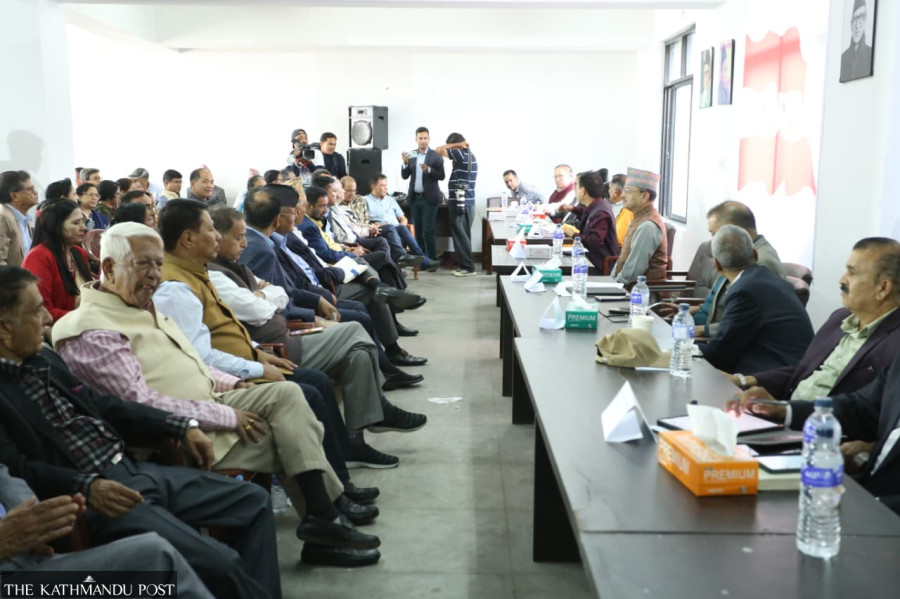 Congress leaders say regular or special, party convention must by mid-December