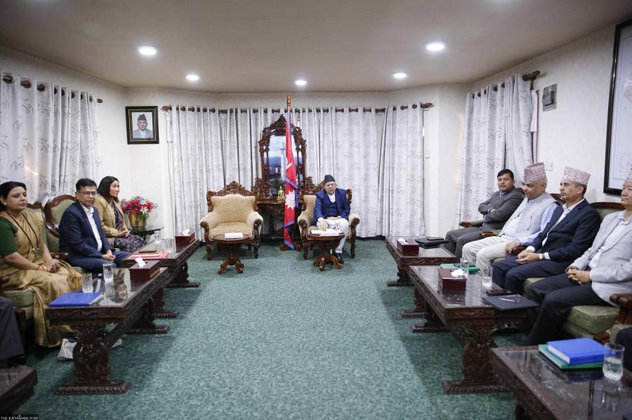 CPN-UML alone in insisting on House reinstatement