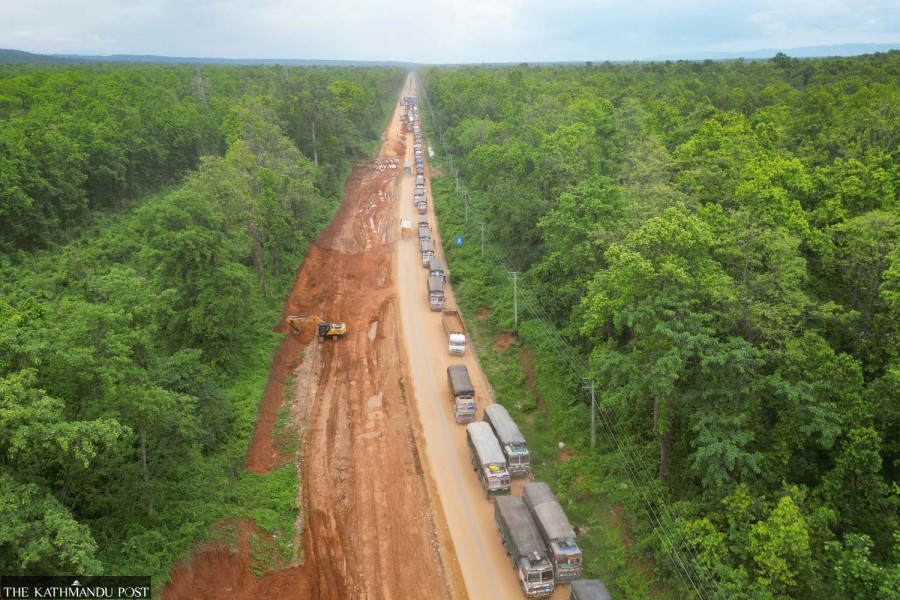 Flood blocks alternative route at Dumkibas, disrupting Narayanghat-Butwal traffic
