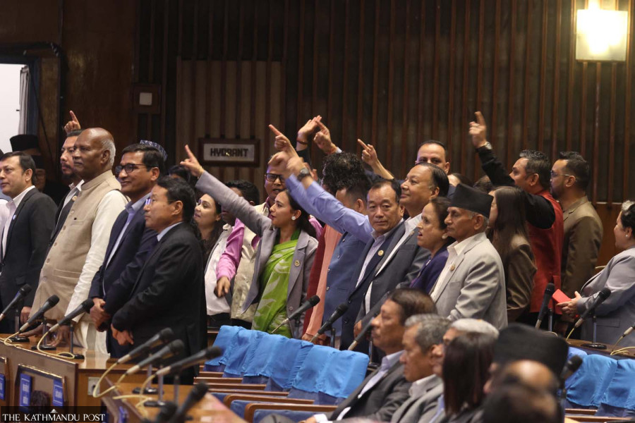 2 days before budget, House locked in Lekhak standoff