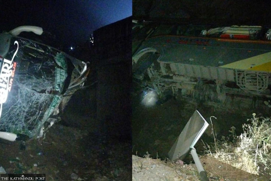 25 injured, two critically in Chitwan bus accident