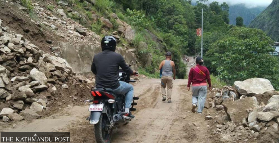 Traffic resumes on Besisahar-Chame road
