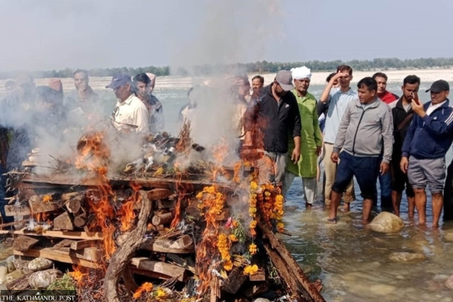 Bipin Joshi cremated with state honours