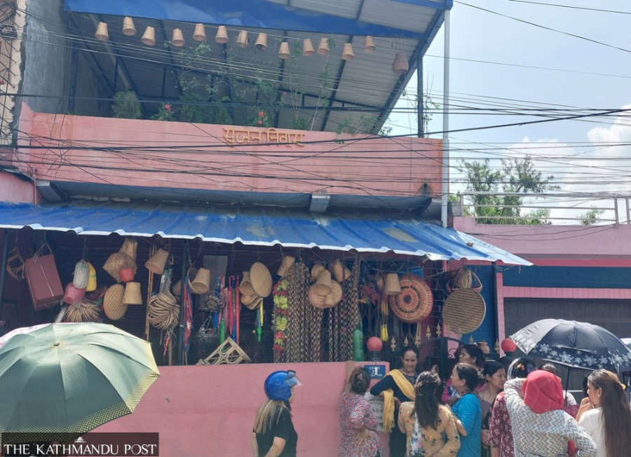 Man ‘murders’ ex-wife and two stepdaughters