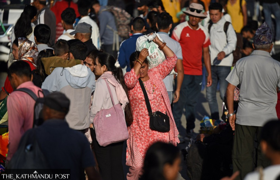 Dashain travellers crowd Kathmandu bus parks
