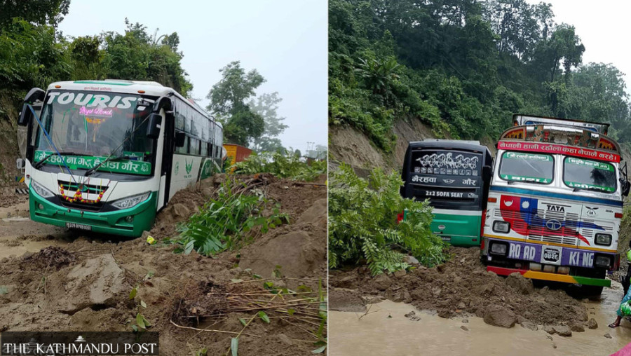 Landslide blocks traffic at Daunne along Narayanghat-Butwal road