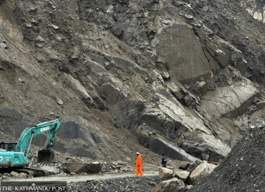 Mudslides block BP Highway in several sections