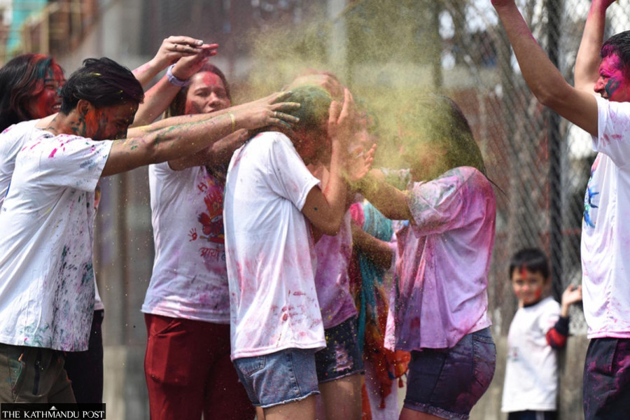 Local authorities urge residents to celebrate Holi decently