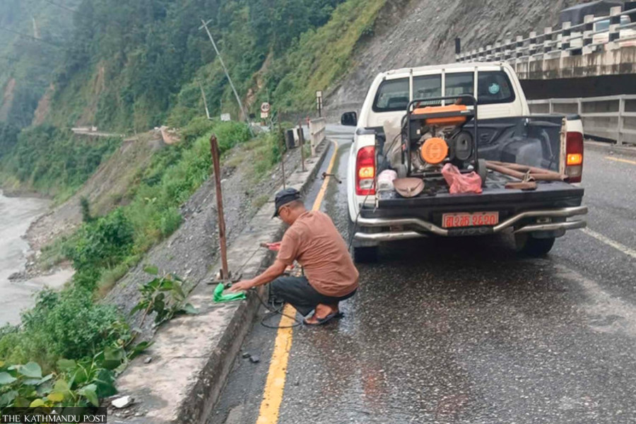 Theft of Namshi Bridge railings raises safety concerns on busy Narayanghat-Muglin road