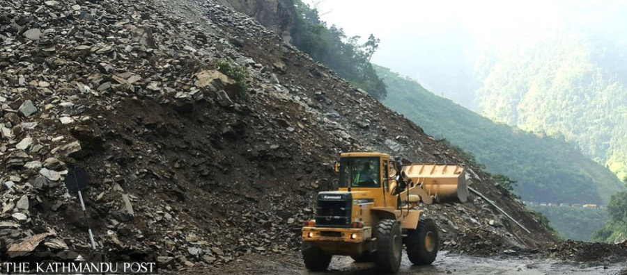 Traffic resumes on Narayanghat-Muglin road after landslide clearance
