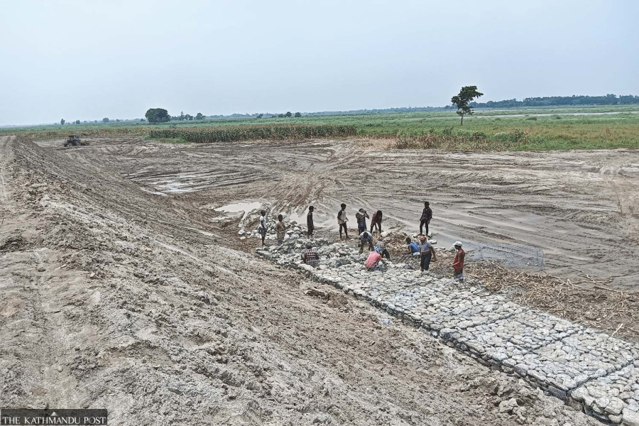 Flood fears rise in Sugabathan as embankment work lags