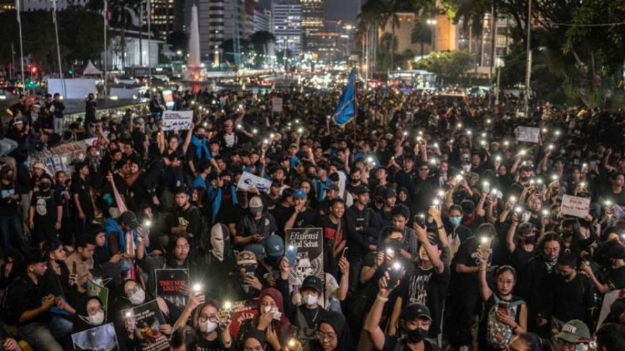 From Arab Spring to Asian uprisings