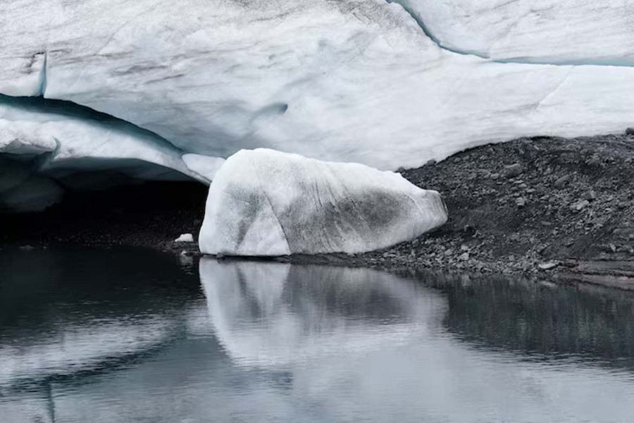 Growing risk of melting glaciers