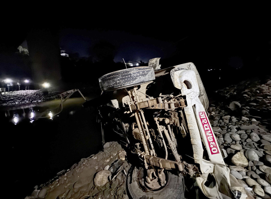 Three dead as jeep plunges into Madi River in Tanahun