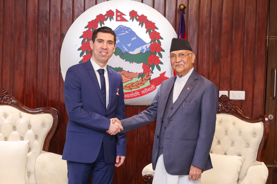 Moldovan Deputy Prime Minister Popsoi calls on Prime Minister Oli