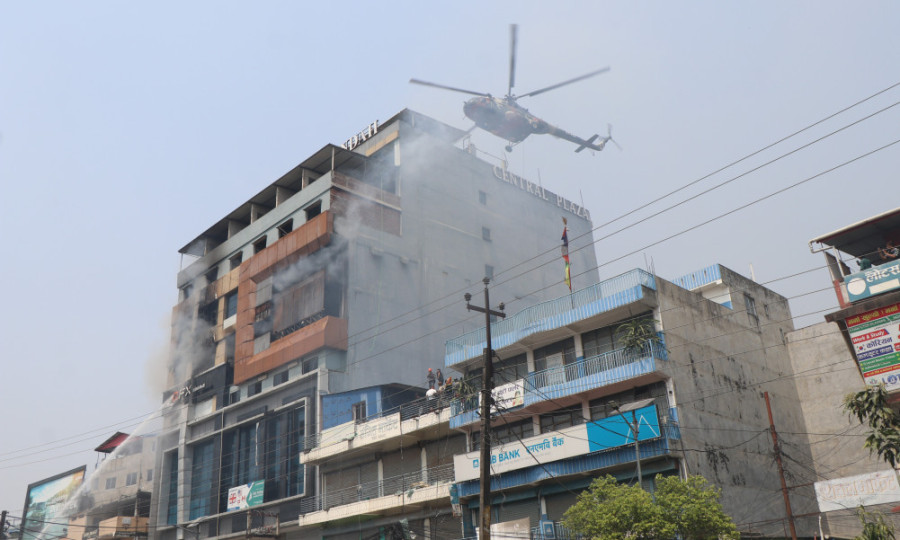 Fire engulfs building in Itahari