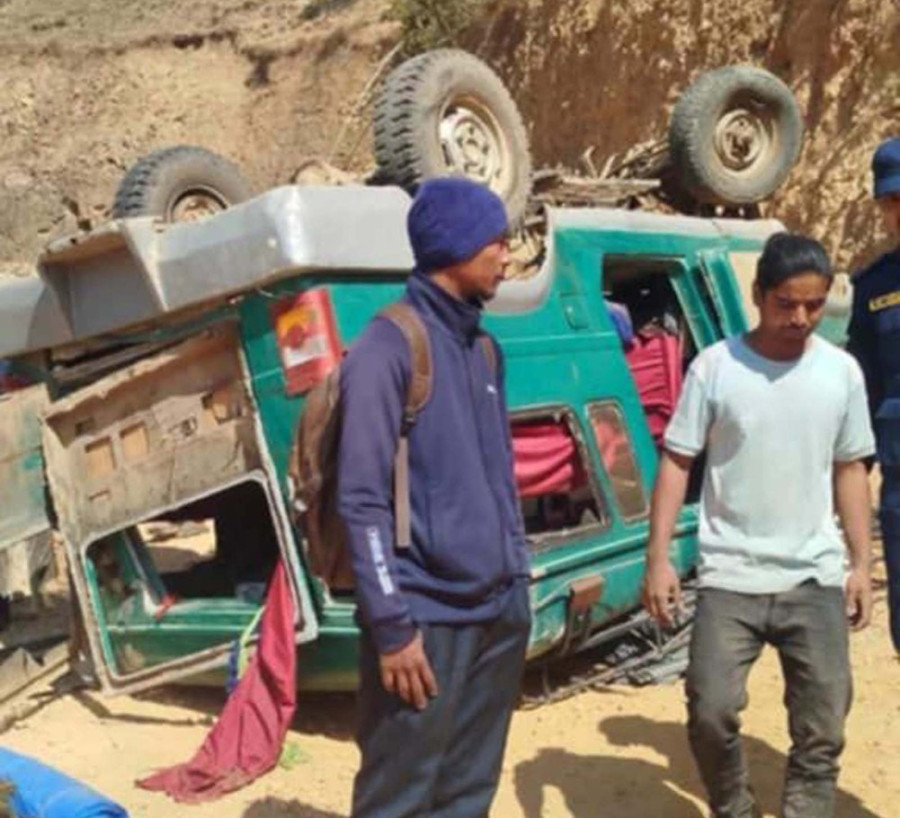 17 injured in Salyan jeep accident
