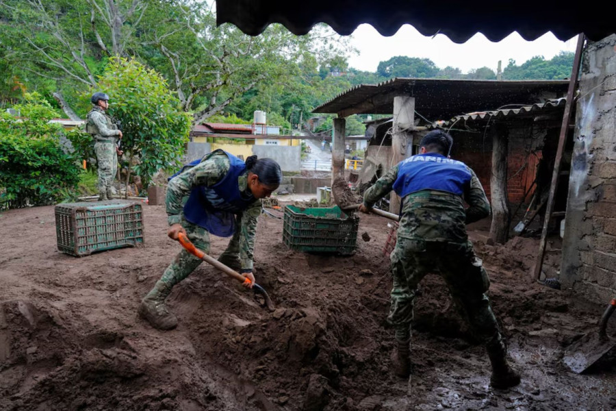 Heavy rains flood Mexico towns, leave nearly 130 dead or missing