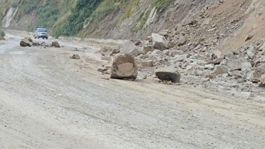 Landslide blocks Araniko Highway in Kavre