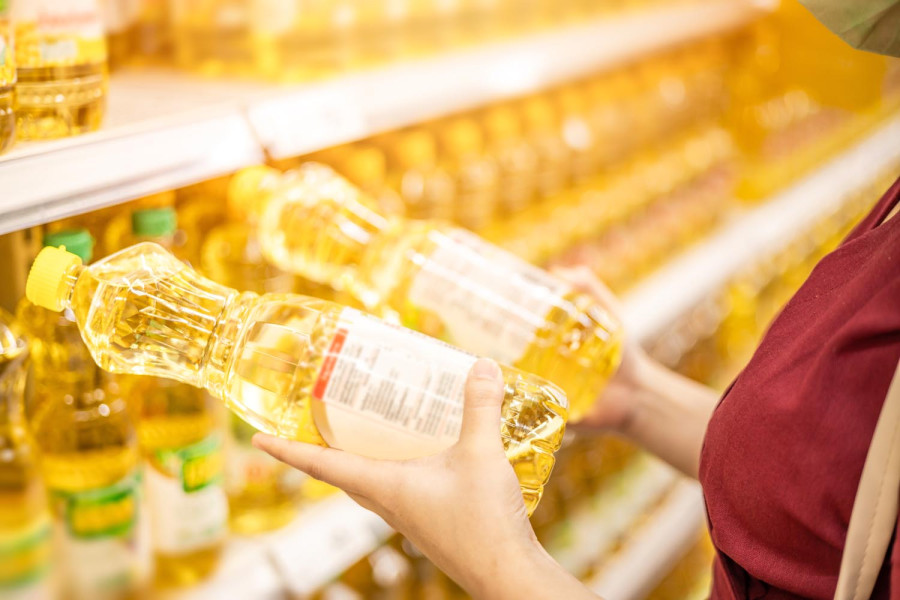 Duty-free loophole? Nepal’s edible oil exports stir crisis in Indian refining industry
