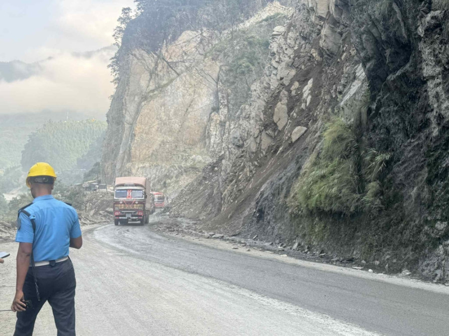 Landslides halt traffic on Narayanghat–Muglin road near Tuin Khola