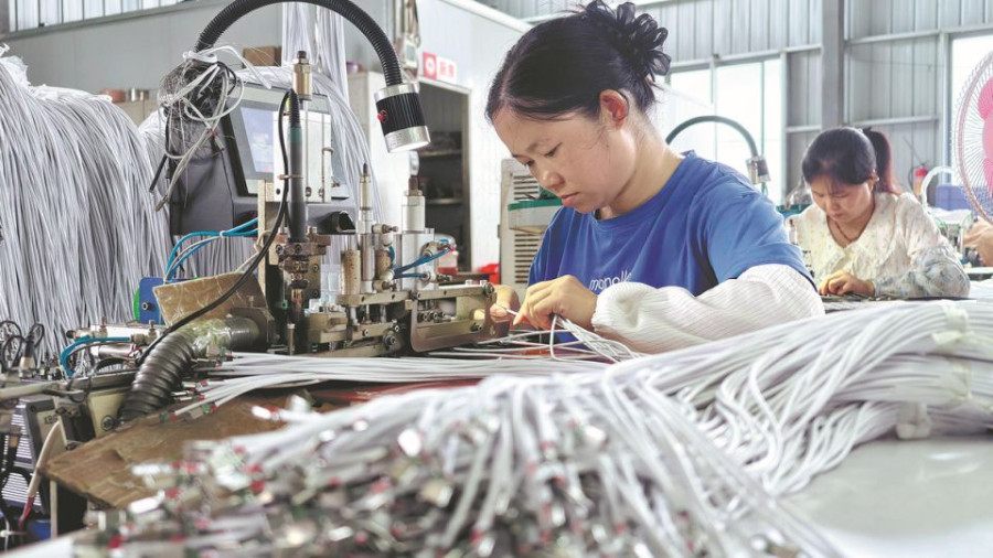 China-ASEAN trade cruising in high gear