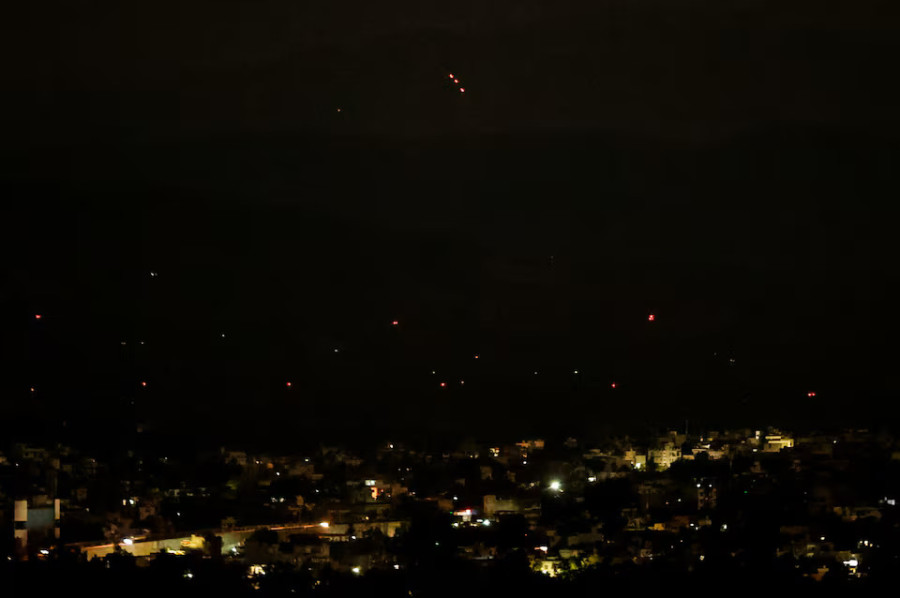 Violations reported after India and Pakistan agree to ceasefire