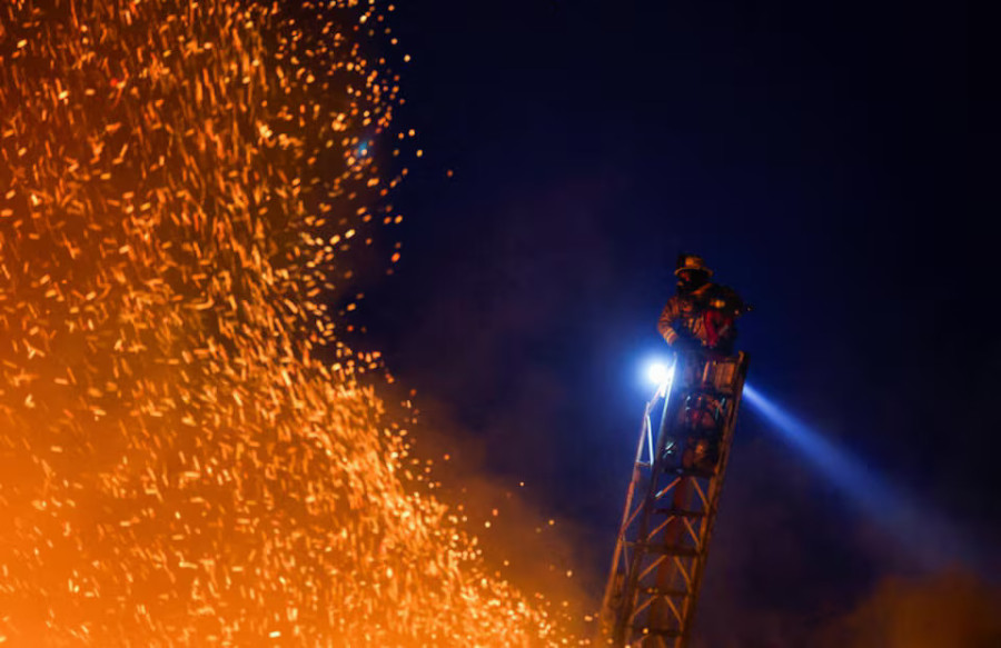 Hollywood Hills burn as LA engulfed by ‘the big one’