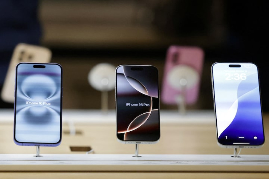 A $2,300 Apple iPhone? Trump tariffs could make that happen