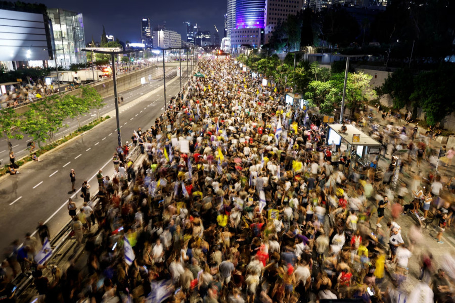 Voices against Gaza offensive grow louder in Israel