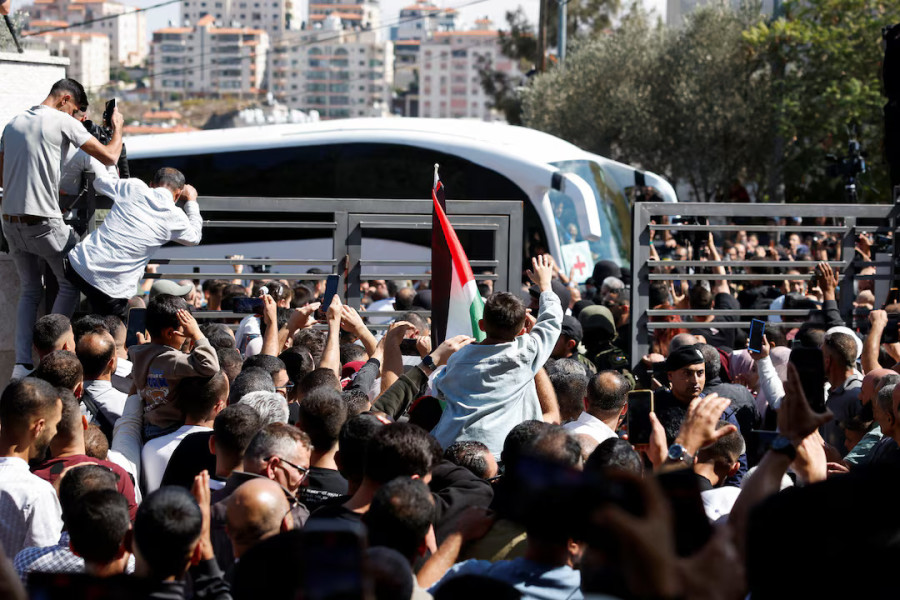 Hamas hands over all living hostages to Israel, Trump says Gaza war over