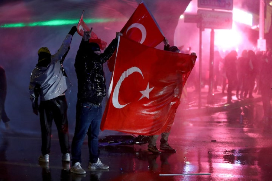 Turkey detains nine journalists over protests against Istanbul mayor’s arrest, union says