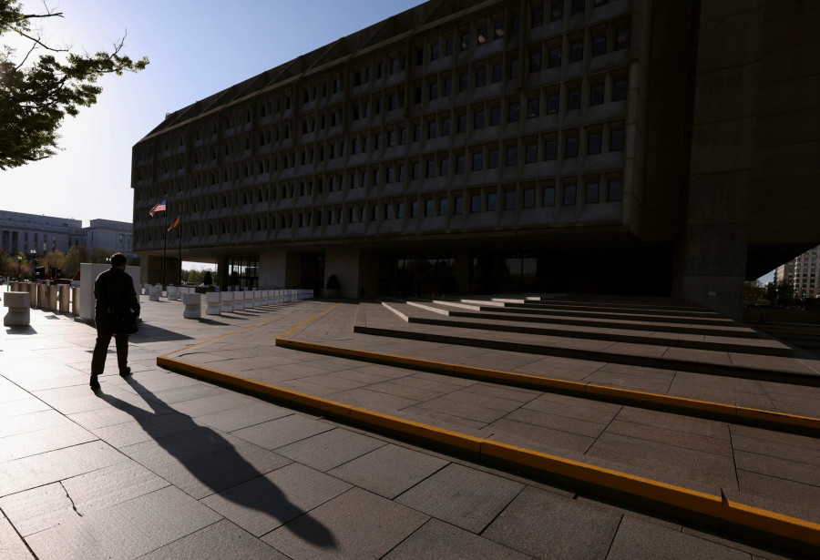 US judge blocks Trump’s plan to lay off thousands of government workers