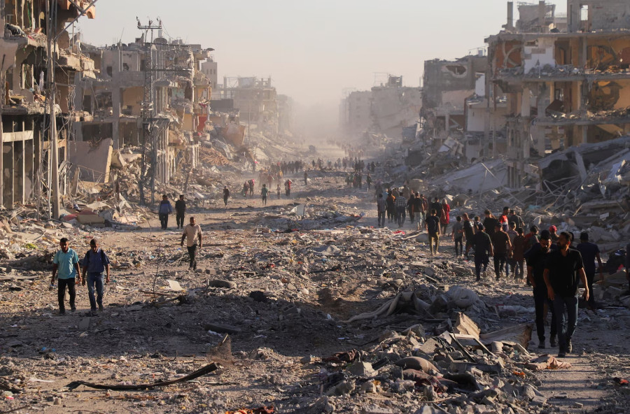 Israeli attacks kill three Palestinians in Gaza, testing fragile truce