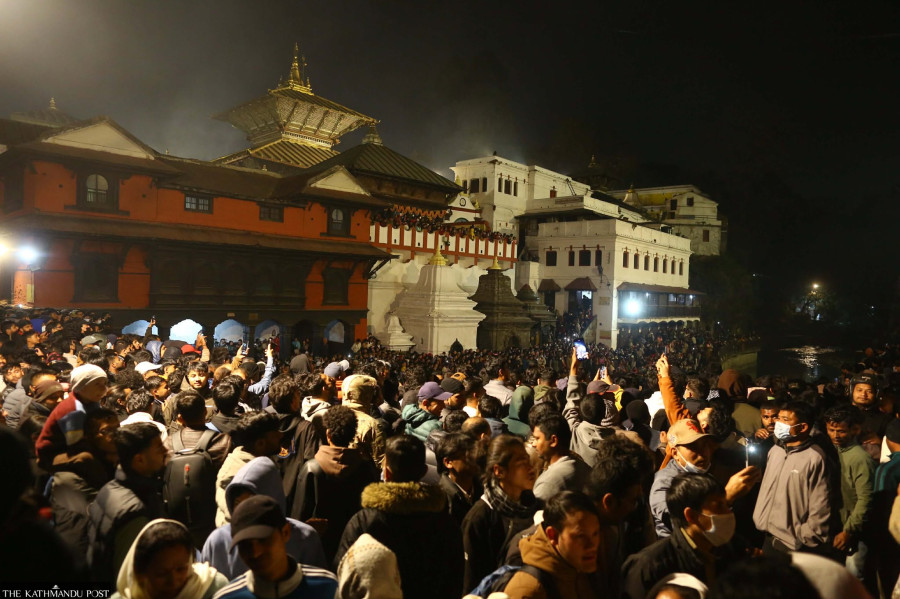 Pashupatinath Temple Sees Early Morning Devotee Rush